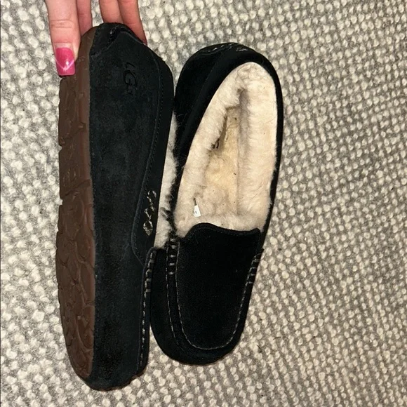 UGG Black Shearling Loafers - Picture 5 of 10